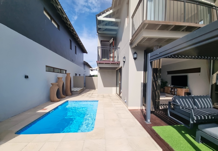 3 Bedroom Property for Sale in Hartbeesfontein AH North West